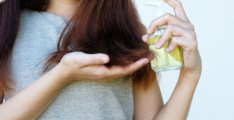 metody olejowania włosów